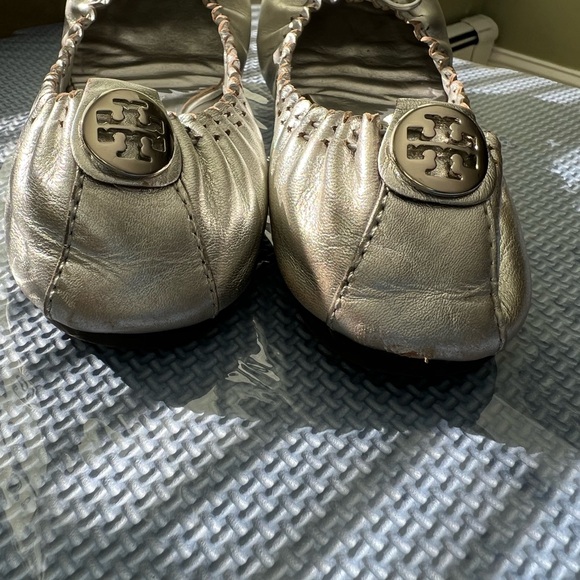 Tory Burch Reese Mestico Tassel Ballet Flats 7.5 shoes - Picture 9 of 12